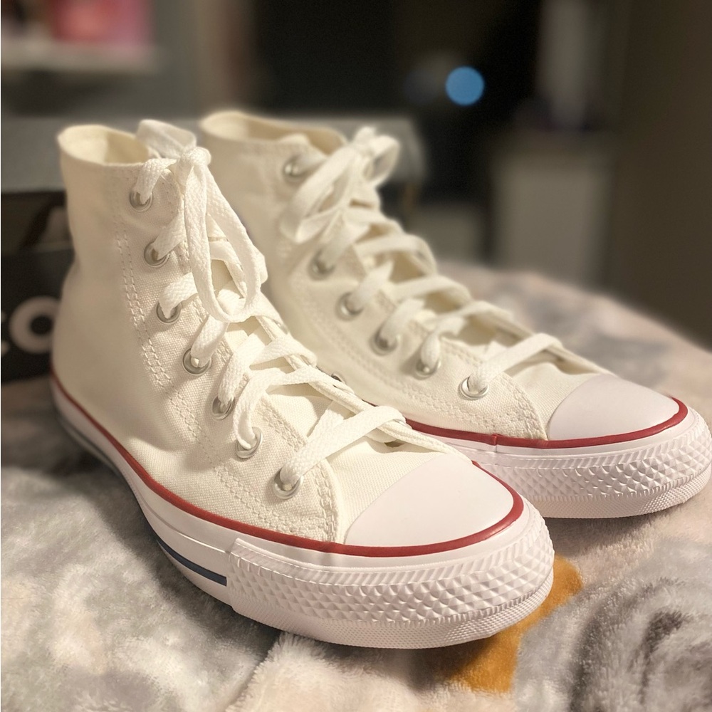 Converse never worn 👟⭐️
